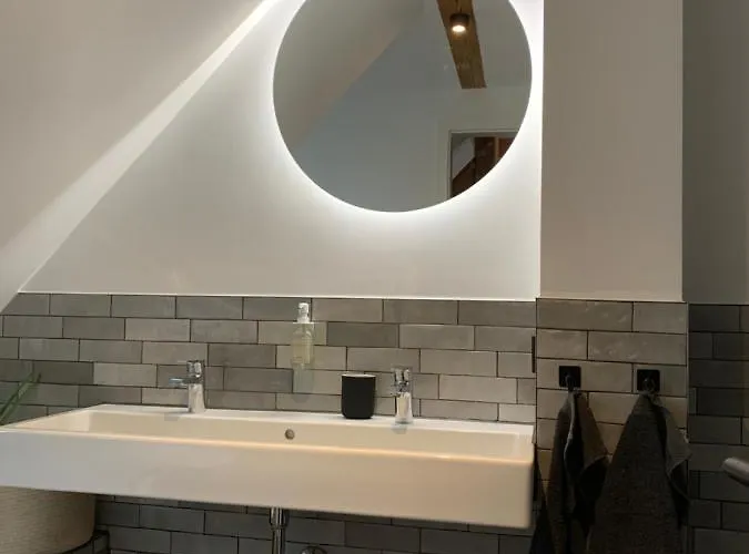 Anderswo * ラーゲナウ